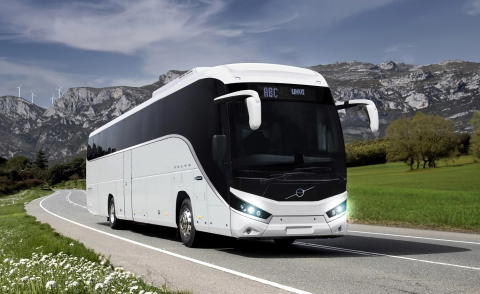 Új turistabuszt dob piacra a Volvo és az UNVI az Egyesült Királyságban és Írországban