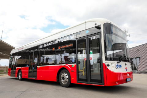 A Hyundai 700 bar nyomású hidrogénrendszerével szerelt autóbuszt tesztel Bécs