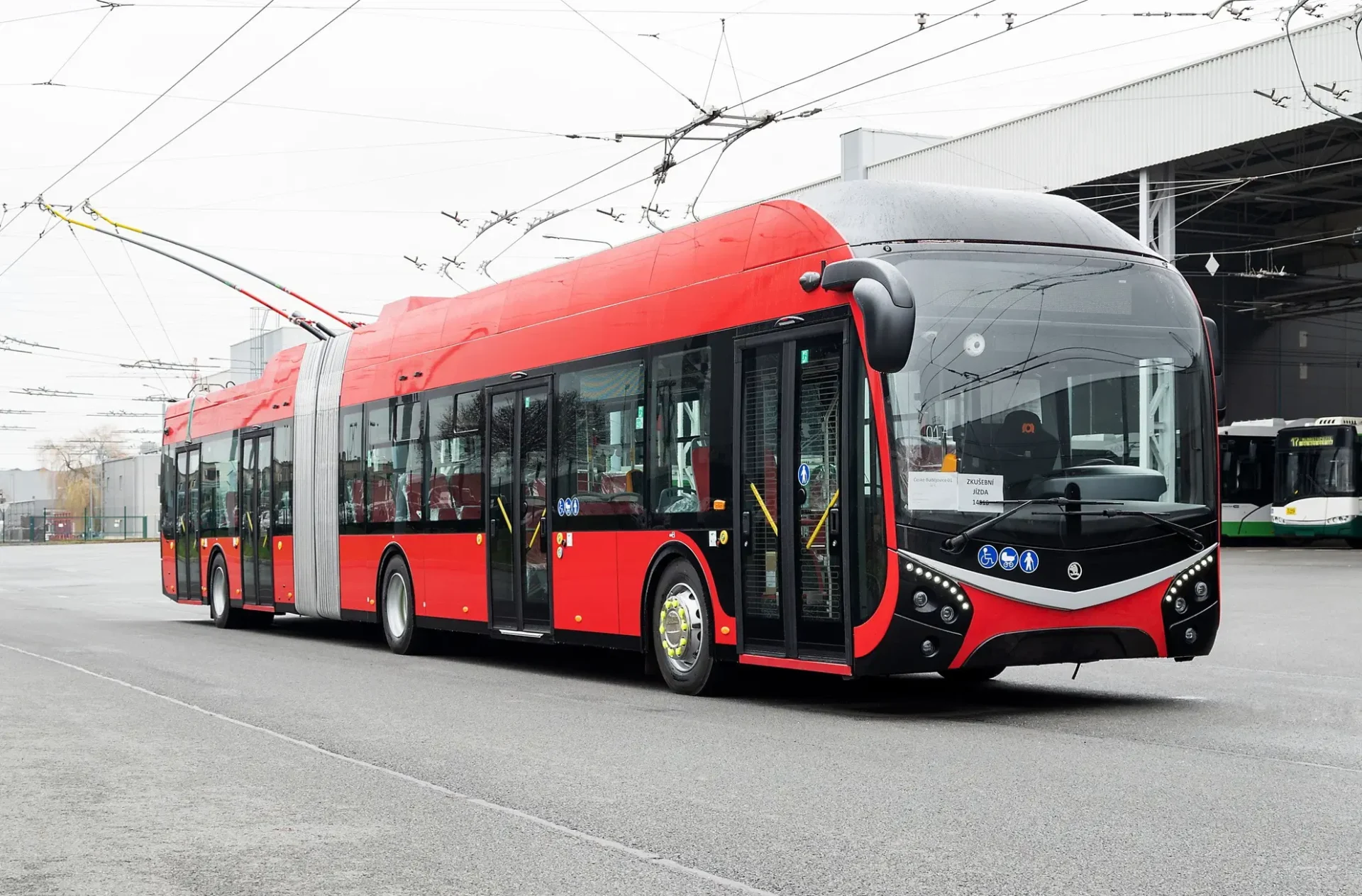 Önjáró Škoda 32 Tr és 33 Tr trolibuszok válthatják Esslingen am Neckar dízelmotoros buszait