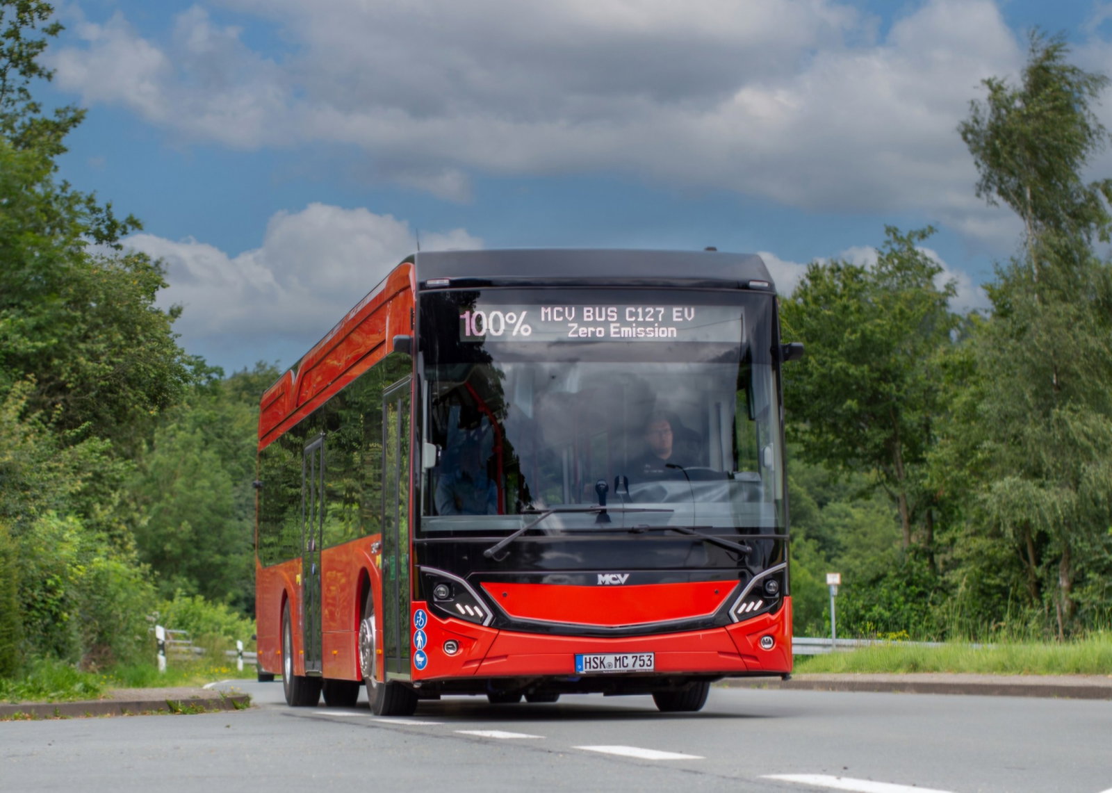 Alacsony belépésű hidrogénbusszal lépne az európai piacra az MCV