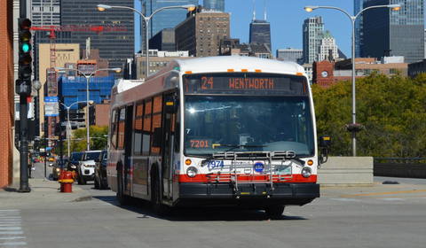 Mesterséges intelligencia segítségével szűrnék ki a buszsávokat blokkoló autósokat Chicagóban