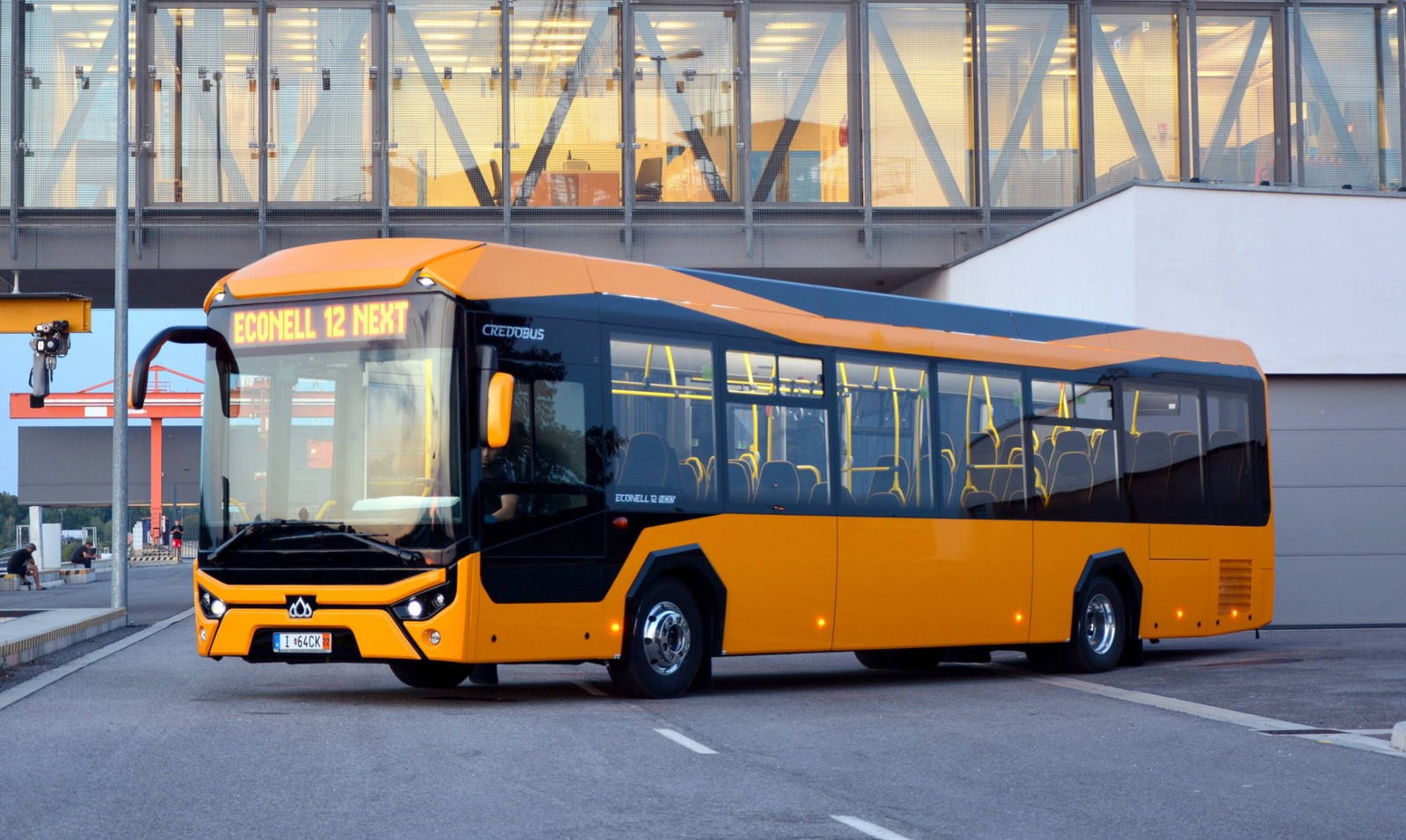 Aláírták a szerződést a 131 darab Credobus Econell Next beszerzéséről