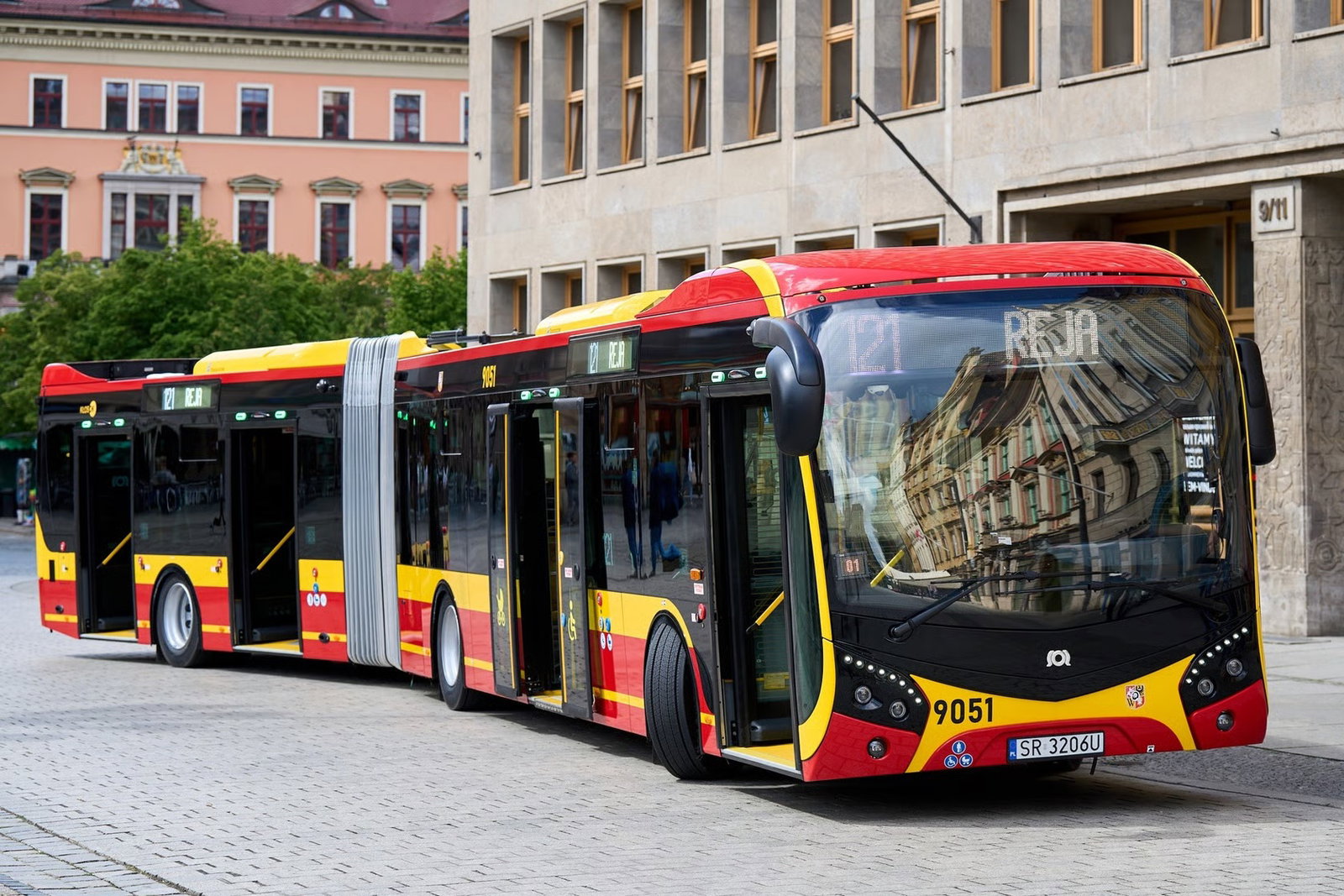 Negyvenhat vadonatúj SOR autóbusz áll forgalomba Wrocławban
