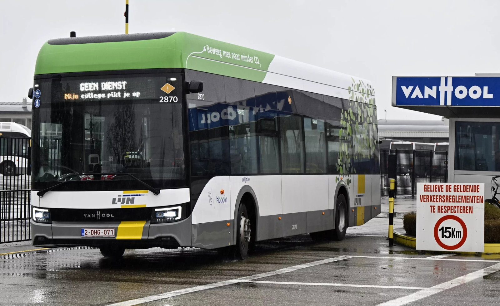 Uniós támogatás segíti a Van Hool csődje miatt elbocsátott dolgozókat