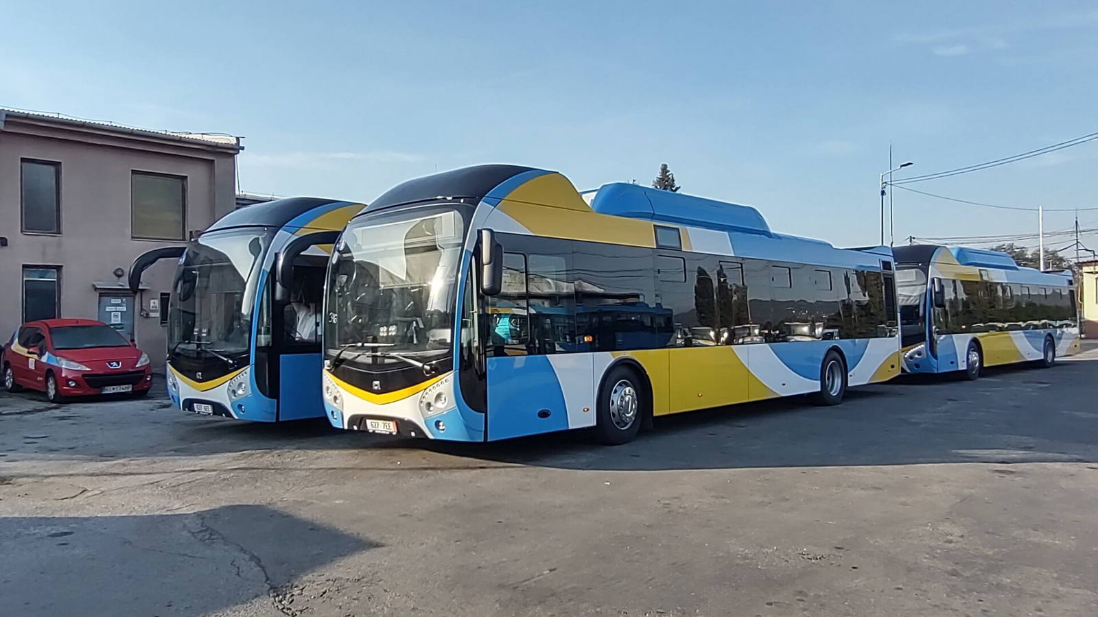 Újabb 30 darab gázüzemű autóbuszt szállíthat Kassára a SOR
