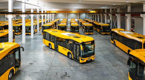 The delivery of 131 Credobus vehicles to MÁV has begun
