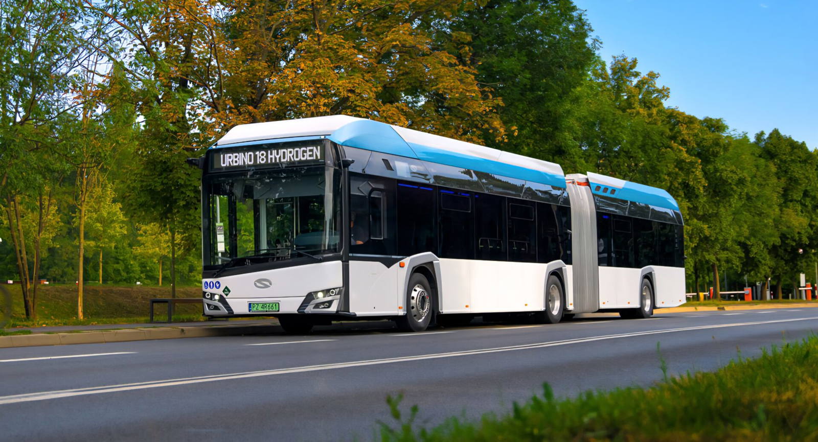 Being green isn't just about being emission-free: A lifecycle analysis of the Solaris Urbino 18 hydrogen