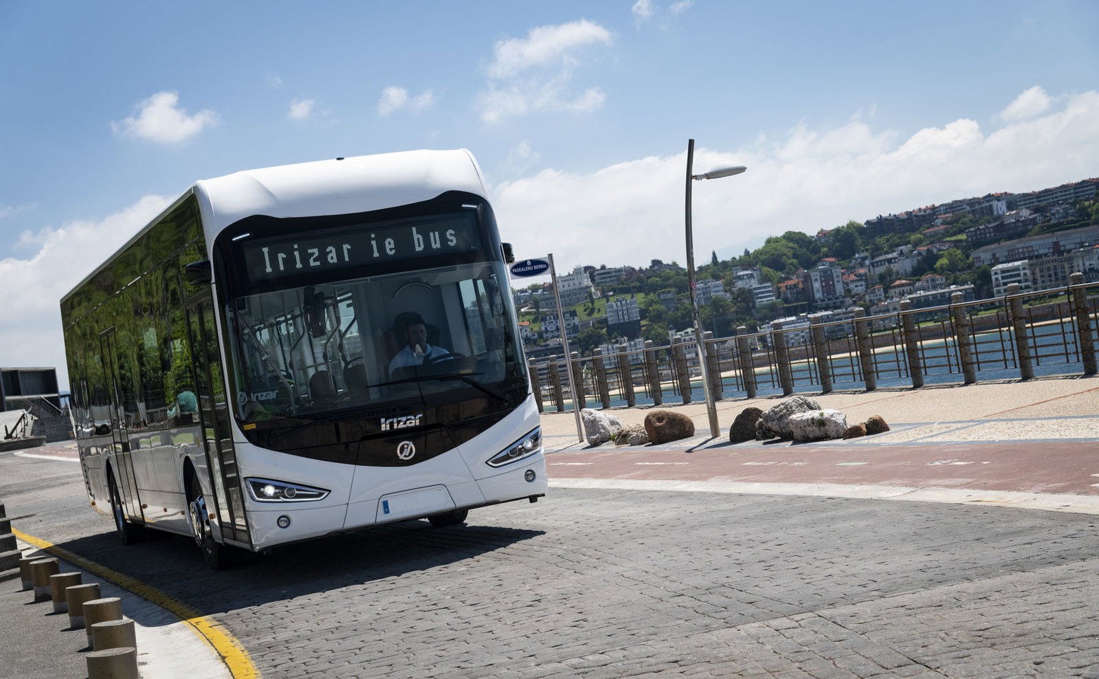 Újabb svájci villanybusz-megrendelést kapott az Irizar