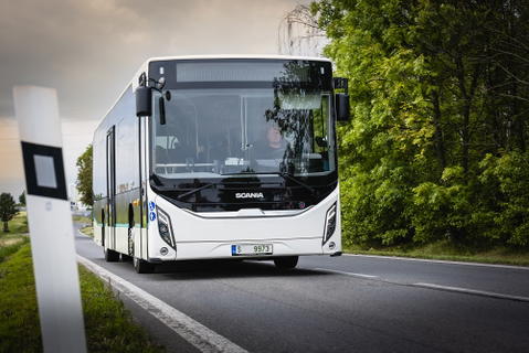 Alacsony belépésű villanybuszokat szállít a svédországi Åre térségébe a Scania