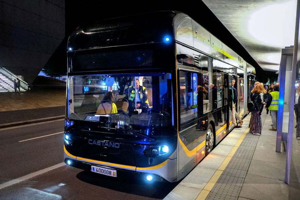 Megérkezett a portói BRT-hálózat első csuklós CaetanoBus hidrogénbusza