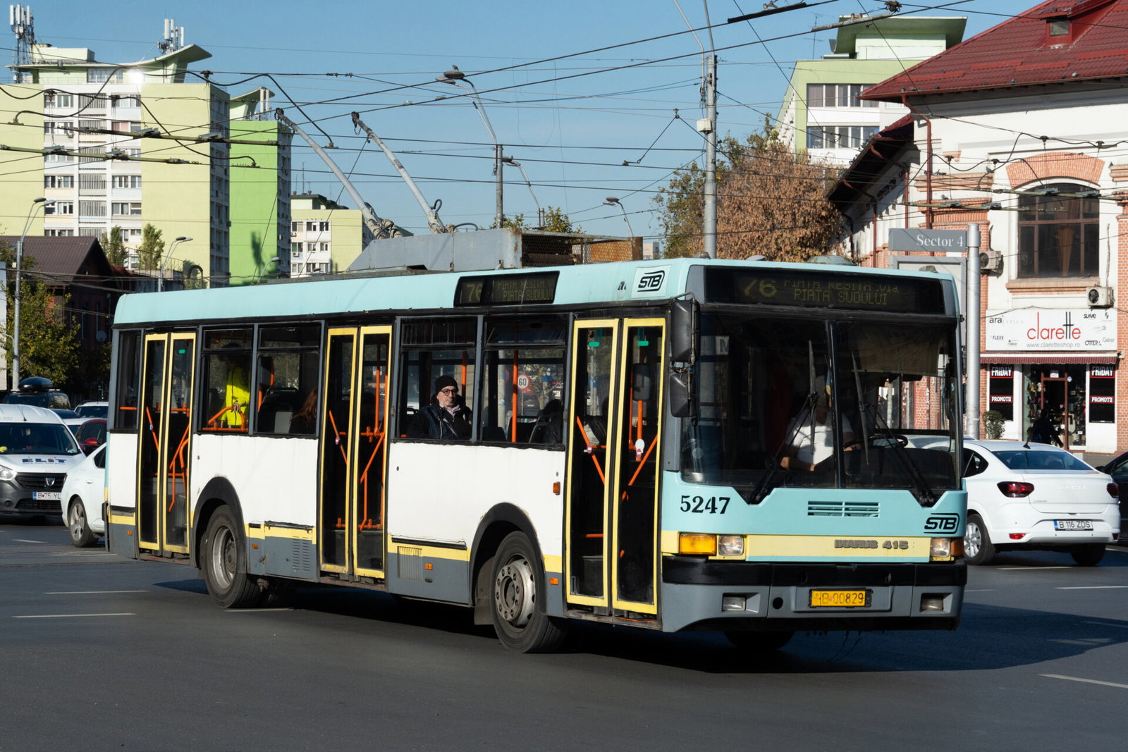 Eladásra kínálja 42 darab Ikarus 415T trolibuszát a bukaresti STB