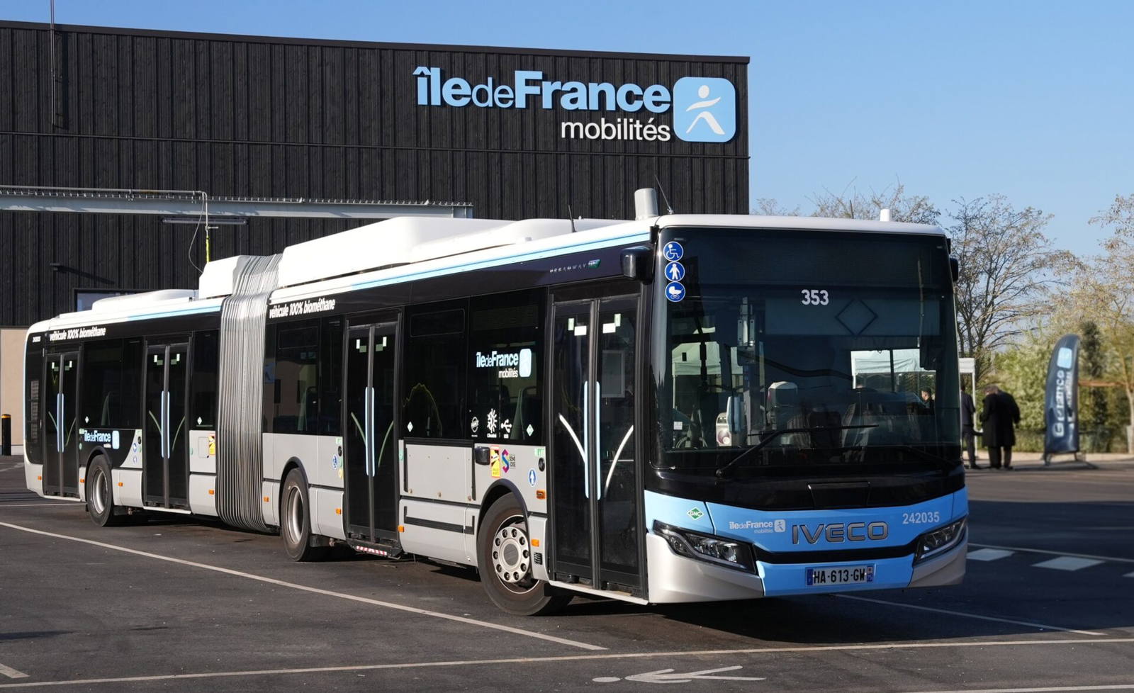 Teljes dízelkivonás jöhet a párizsi térség buszflottájában 2029-re