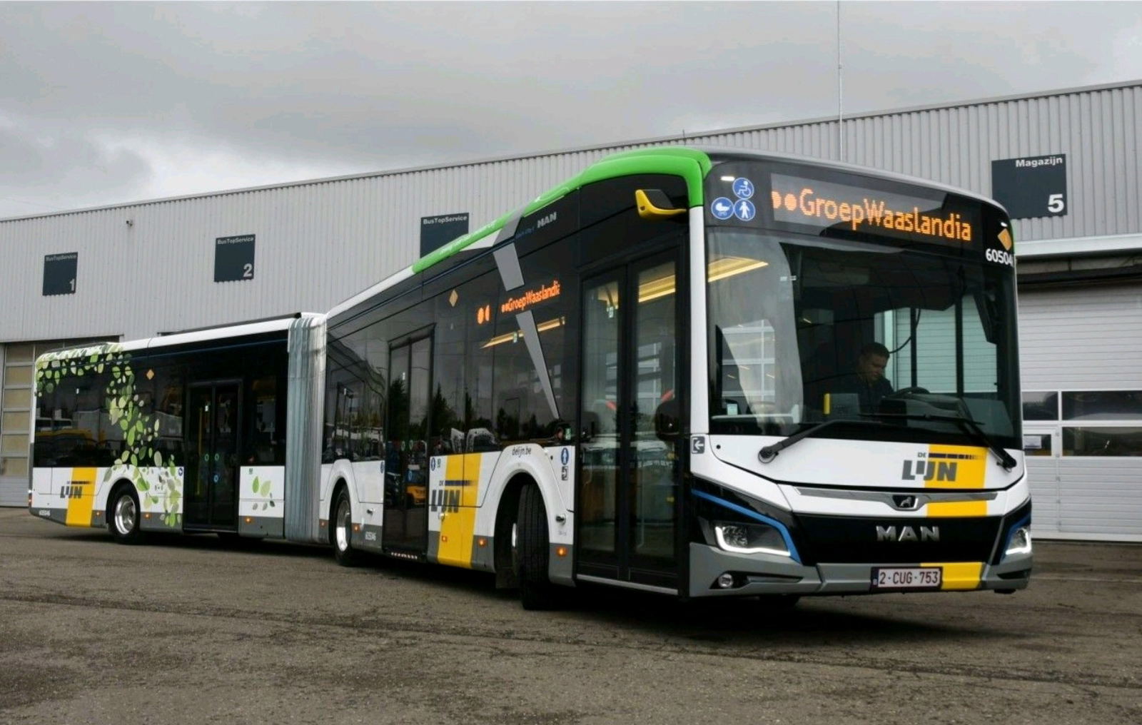 Július 1-jétől 588 új elektromos busz áll forgalomba a flamand közszolgáltató, a De Lijn hálózatán