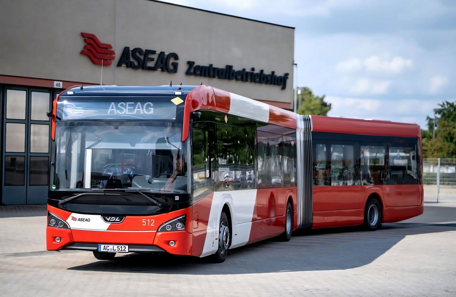 Megérkezett Aachen első VDL Citea villanybusza