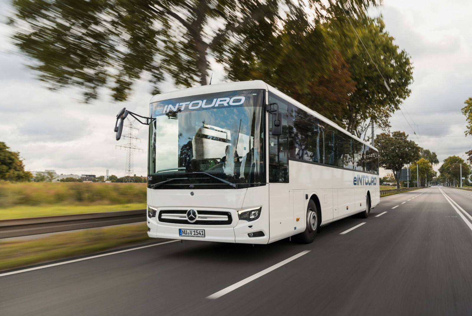 A spanyol hőségből a brüsszeli reflektorfénybe: a Busworldön debütál az elektromos eIntouro