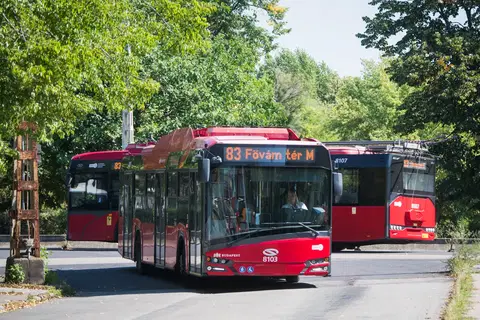 A BKK felsővezeték-építésre és áramellátás-korszerűsítésre készül a 83-as trolibusz vonalán
