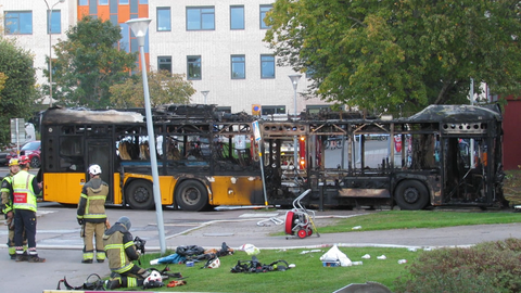 Magasságkorlát figyelmen kívül hagyása miatt gyulladt ki egy villanybusz Karlstadban