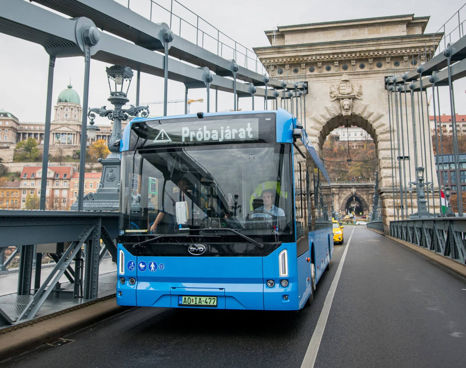 Hétfőn elindul az ArrivaBus BYD villanybuszainak próbaüzeme Budapesten