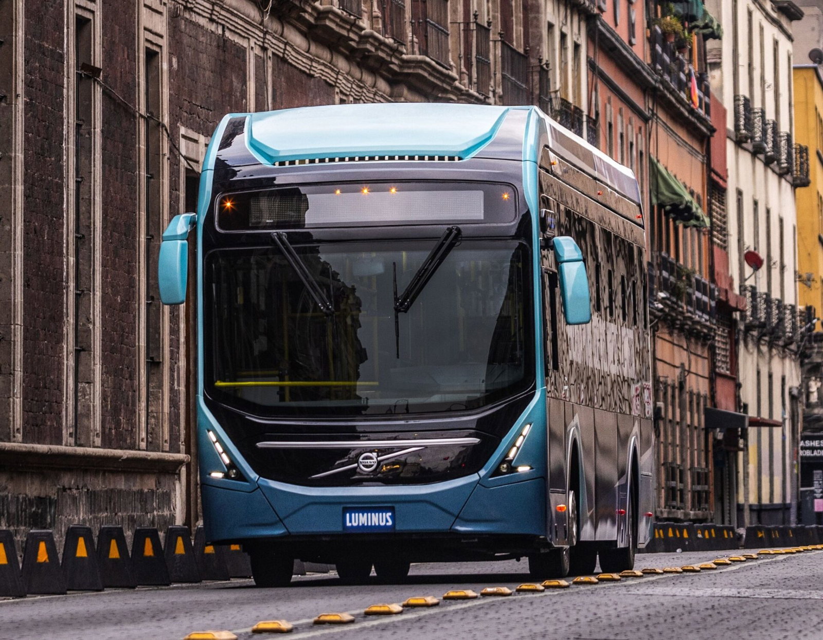 Ötvenhárom BZR- és BZL-alvázas Volvóval bővül Guadalajara elektromos buszflottája