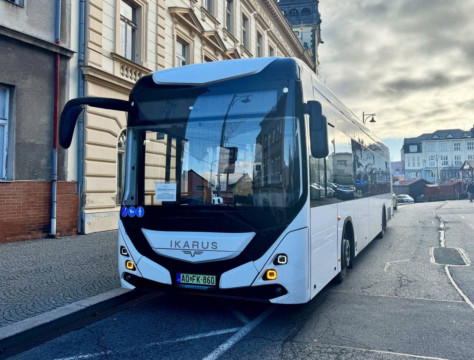 A csehországi Kladnóban teszteli az Arriva az Ikarus 120e egyik demópéldányát