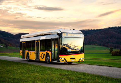 A svájci PostAuto 115 Solaris villanybuszra kötött keretszerződést, az első 33-at már le is hívta