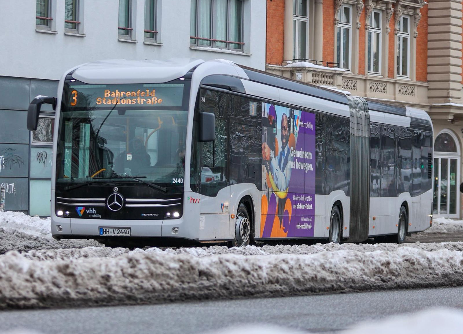Téli e-buszüzem Hamburgban: 700 jármű, érdemi fennakadások nélkül