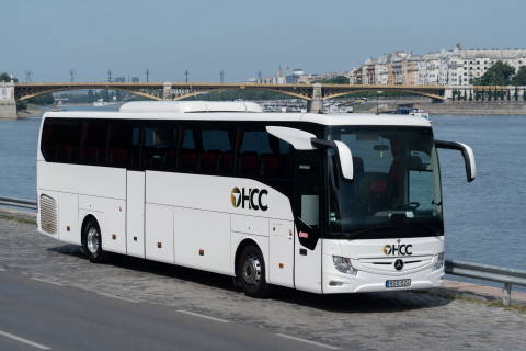 Közel 700 ezer busz az EU útjain – átlagéletkor, hajtásmódok és a magyar flotta helyzete számokban