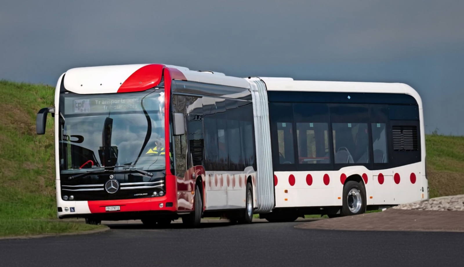 Svájci kormányzati vizsgálat: a hidrogén nem valódi alternatíva a buszközlekedésben
