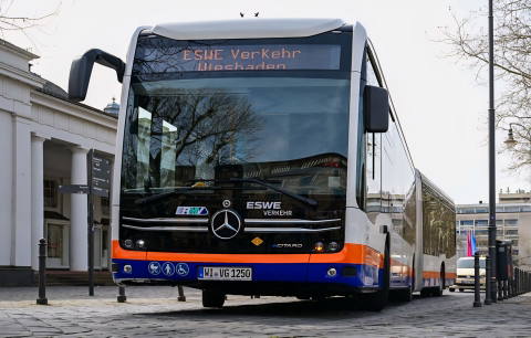 A sokat emlegetett „visszalépés” után Wiesbaden csuklós villanybuszokra írt ki közbeszerzést