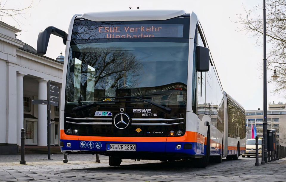 A sokat emlegetett „visszalépés” után Wiesbaden csuklós villanybuszokra írt ki közbeszerzést
