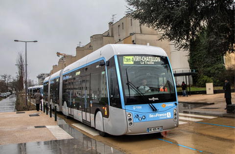 Elindult a Tzen 4 duplacsuklós elektromos BRT-vonal a dél-párizsi agglomerációban