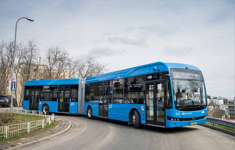 Megkezdődött a csuklós BYD villanybuszok tesztüzeme Budapesten – áprilistól forgalomban az első B19-esek