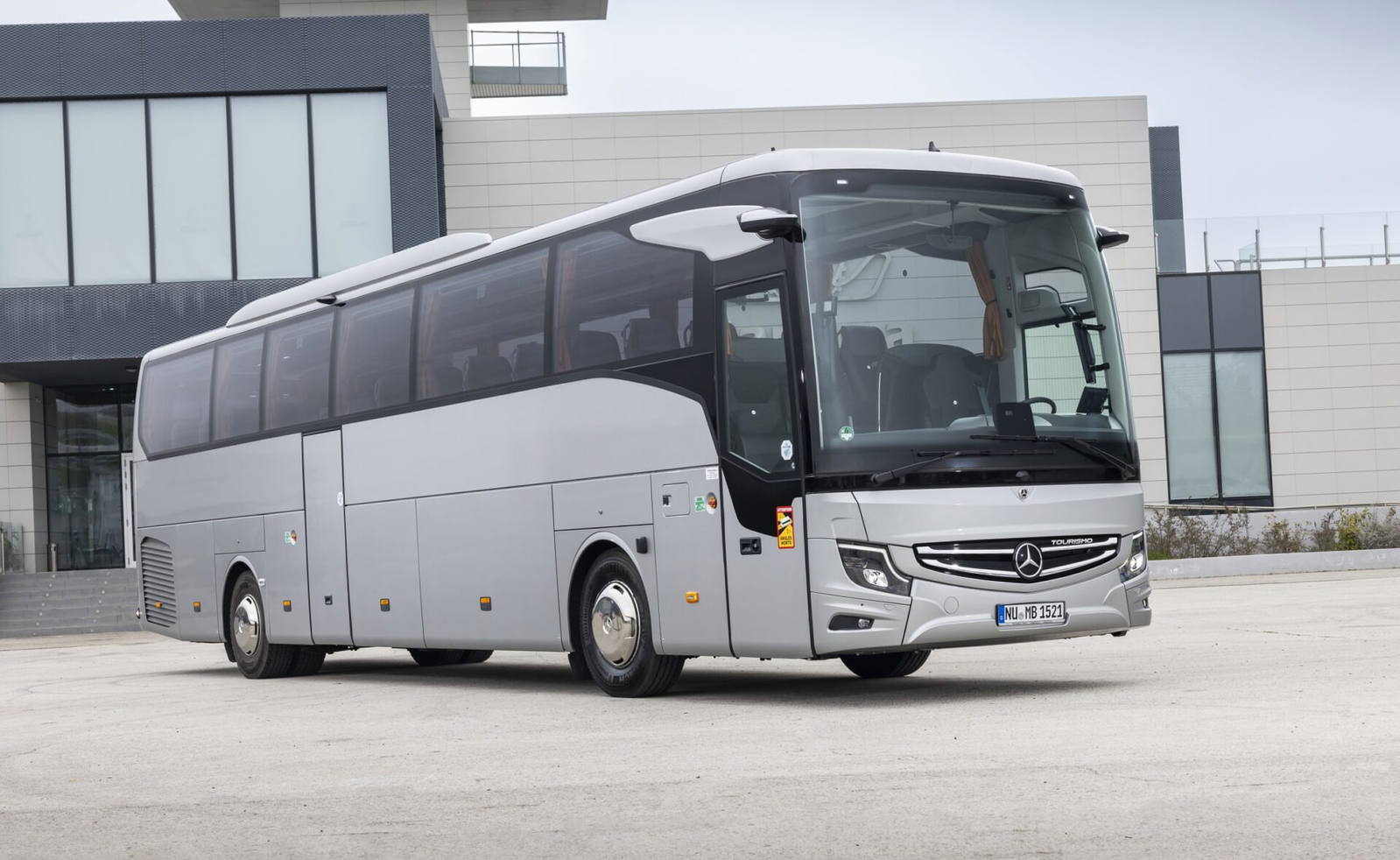 Erős évet zárt a Daimler Buses: történetében először érte el a kétszámjegyű üzemi nyereséghányadot