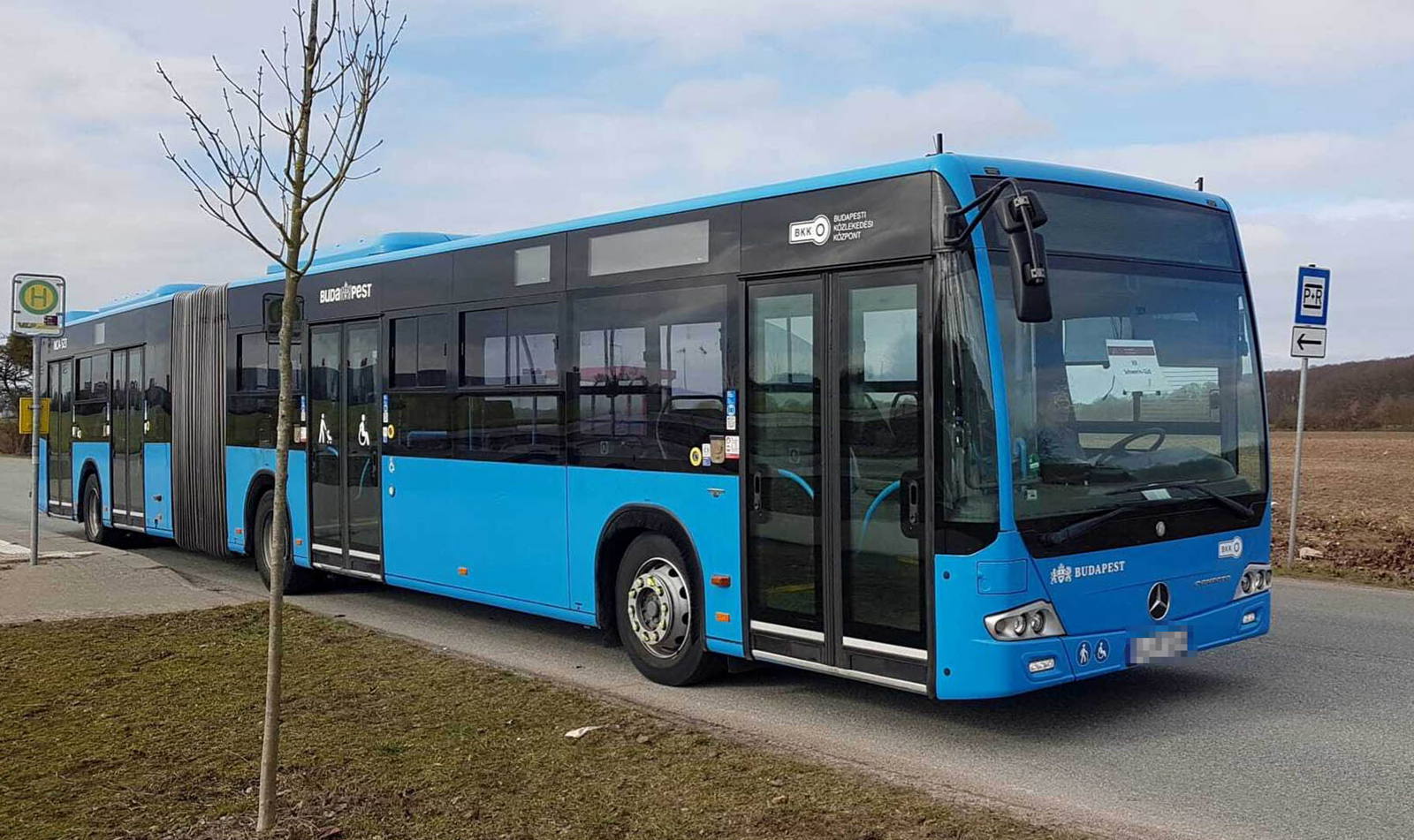 Lízingvita miatt több mint 200 új busz tűnt el a Hamburg–Berlin pótlóbusz-hálózatról