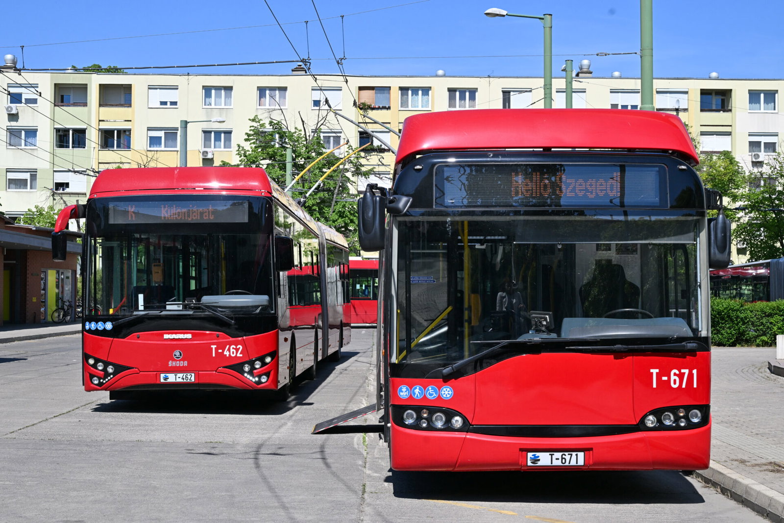 Befejeződött a szegedi troliflotta gerincének felújítása – 13 Ikarus–Škoda újult meg