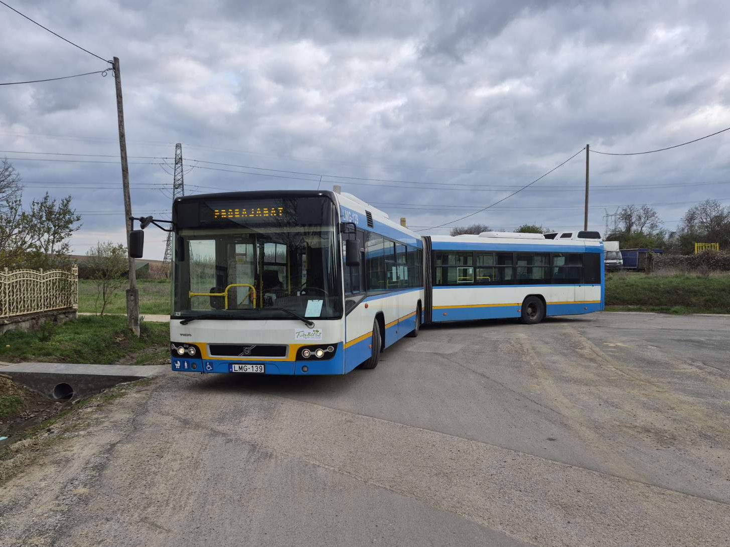 Debreceni eredetű használt Volvo-Alfa Cívis 18-asokkal erősít Pécsen a Tüke Busz