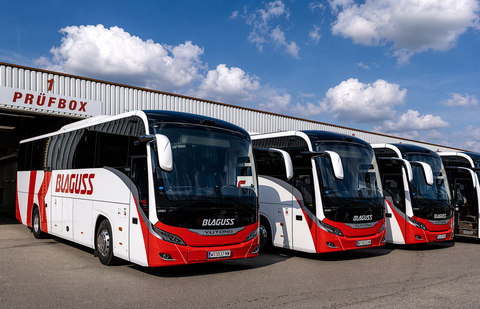 Tizenkét Yutong T12E-vel villamosítja távolsági flottáját a Blaguss