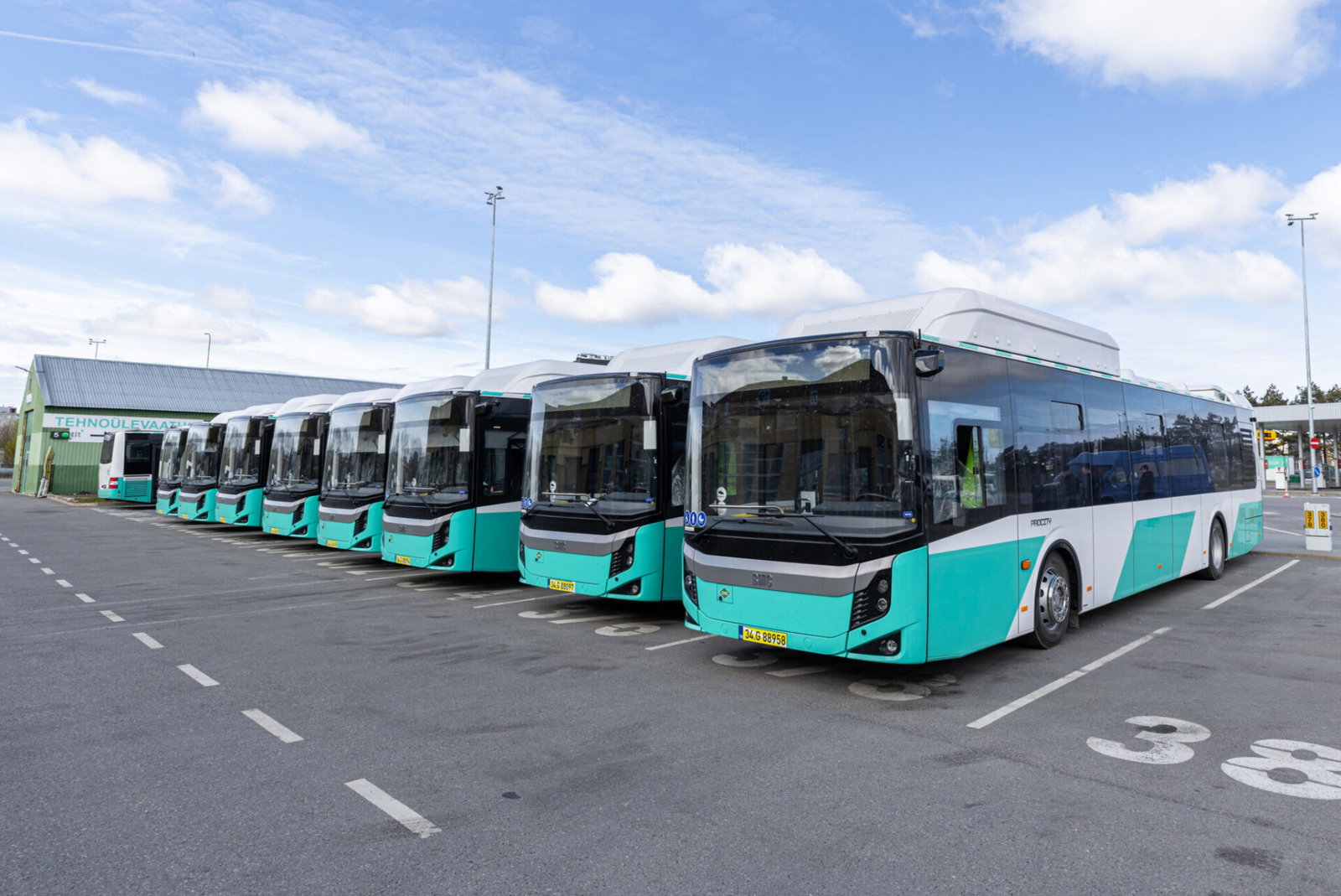 Harminc új gázüzemű BMC autóbusszal gyarapodott Tallinn járműállománya