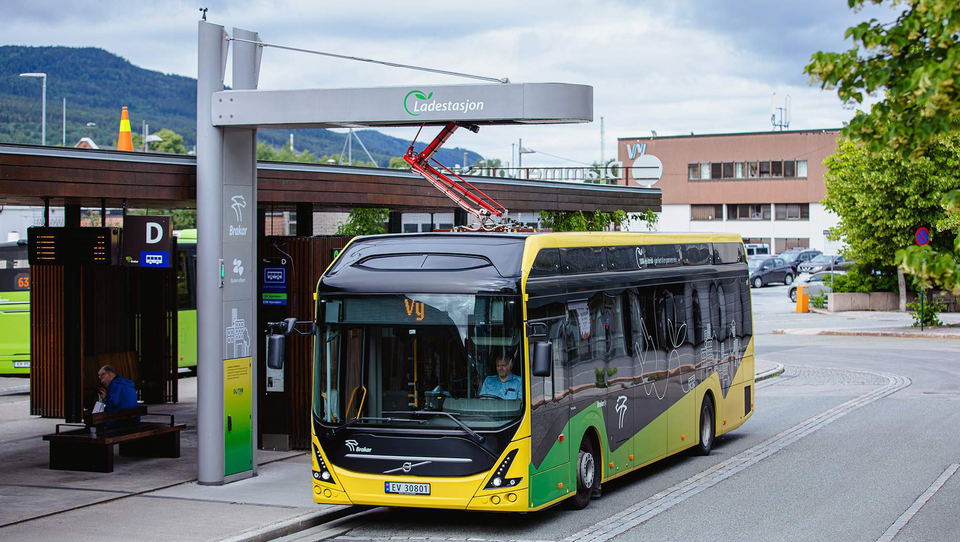 Hol billen a mérleg? – Mit mutatnak a norvég számok az elektromos és dízelbuszok költségeiről