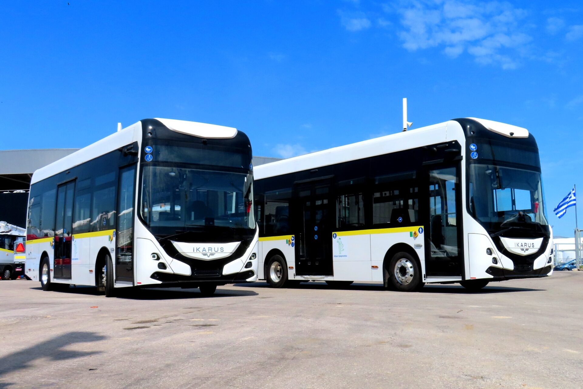 Megérkeztek Görögországba a tavaly megrendelt Ikarus 80e elektromos midibuszok