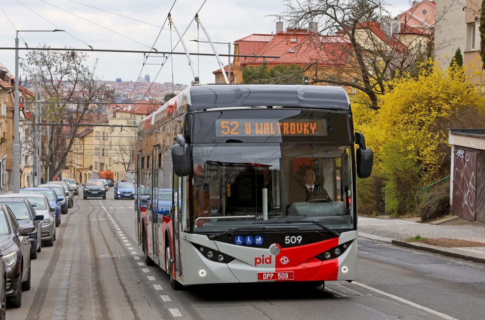 Kétszáz trolibuszig építkezne Prága – a DPP szerint a trolibusz jelenleg versenyképesebb a villanybusznál