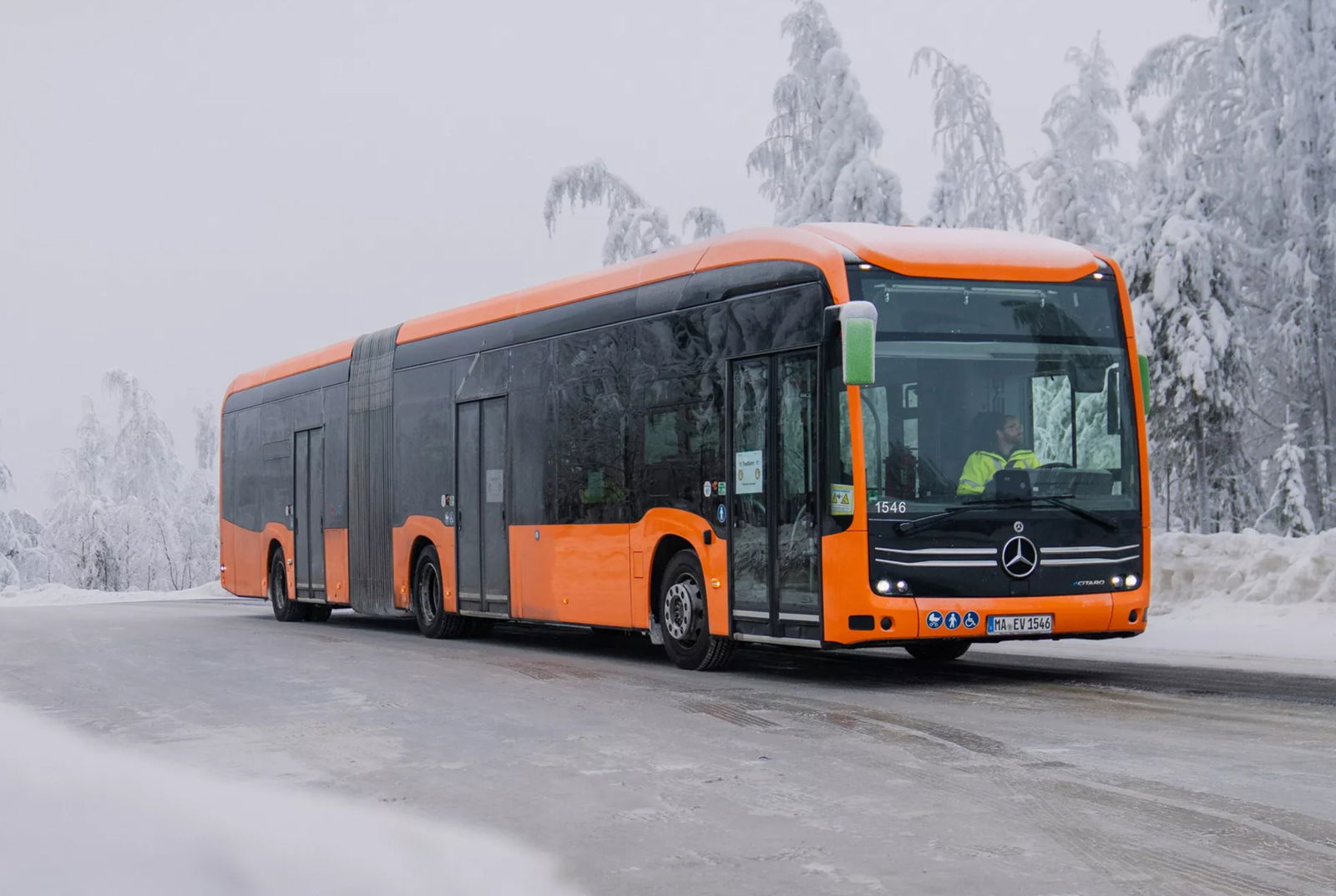 Sarkvidéki próbán az NMC4: extrém hidegben is tesztelte új akkutechnológiáját a Daimler Buses