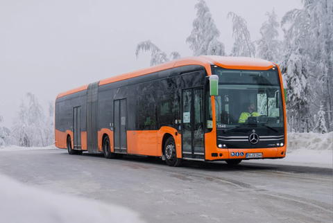 Sarkvidéki próbán az NMC4: extrém hidegben is tesztelte új akkutechnológiáját a Daimler Buses