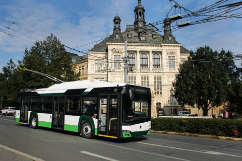Újabb 34 darab Solaris karosszériás Škoda önjáró trolibuszt vásárol Plzeň