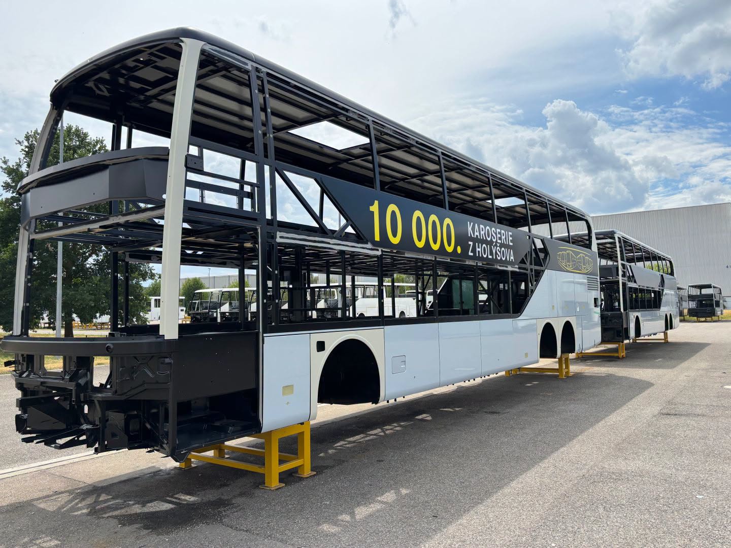 The ten-thousandth bus body has been completed at Daimler Buses’ Czech plant