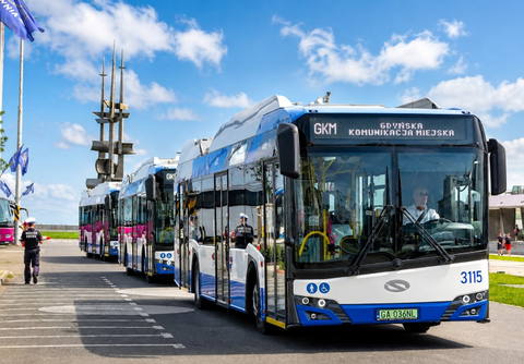 90 kWh a fedélzeten: forgalomba állnak Gdynia új, nagy akkukapacitású önjáró Trollinói