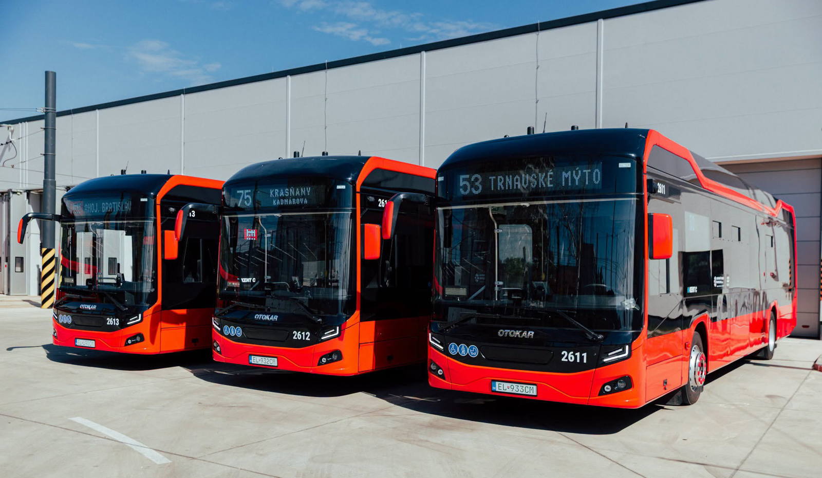 Otokar settles its penalty debt to Bratislava with three electric buses