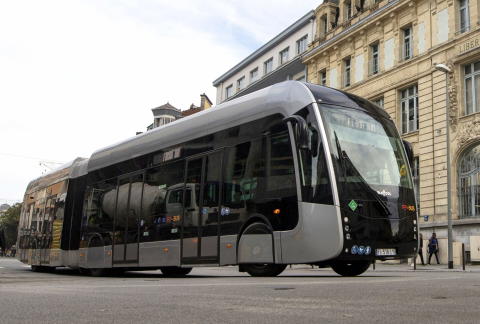 Véget ér a Van Hool hidrogénbuszok pályafutása Pau BRT-vonalán