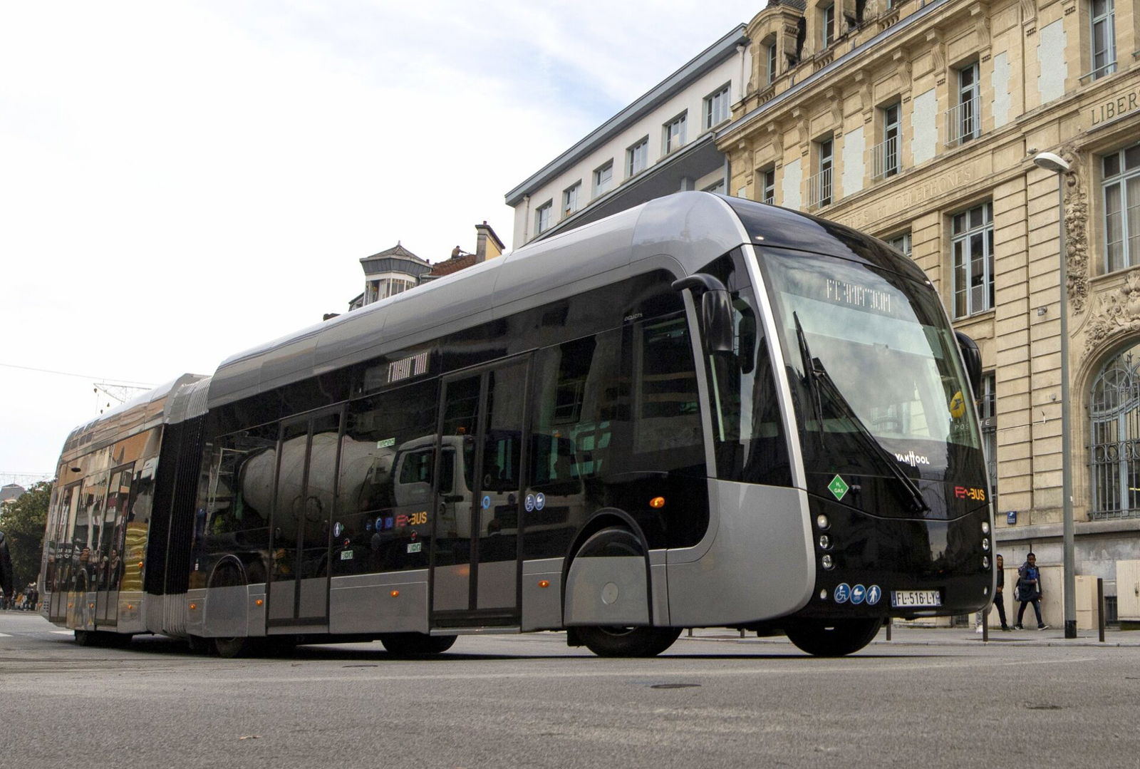 Véget ér a Van Hool hidrogénbuszok pályafutása Pau BRT-vonalán