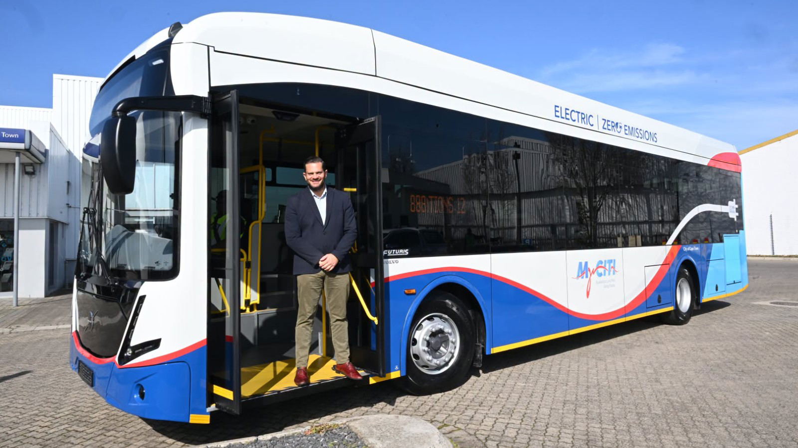 Volvo alvázra épül Fokváros BRT-rendszerének első elektromos autóbusza